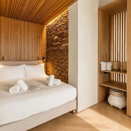 Touchstone - Private Pool, Mountain Views & Luxury Architecture Ándros