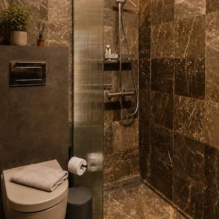 Villa Touchstone - Private Pool, Mountain Views & Luxury Architecture *