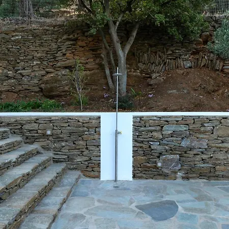 Villa Touchstone - Private Pool, Mountain Views & Luxury Architecture Ándros